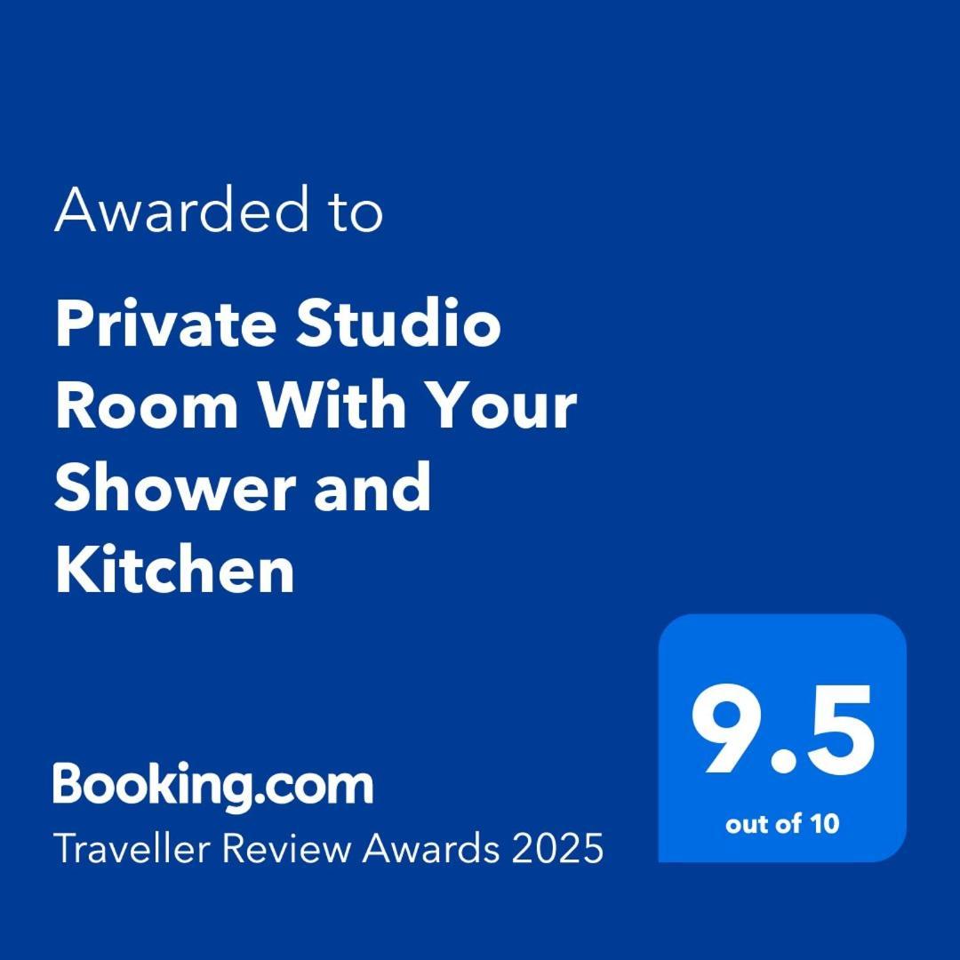 Private With Your Shower And Kitchen Alloggio in famiglia Londra